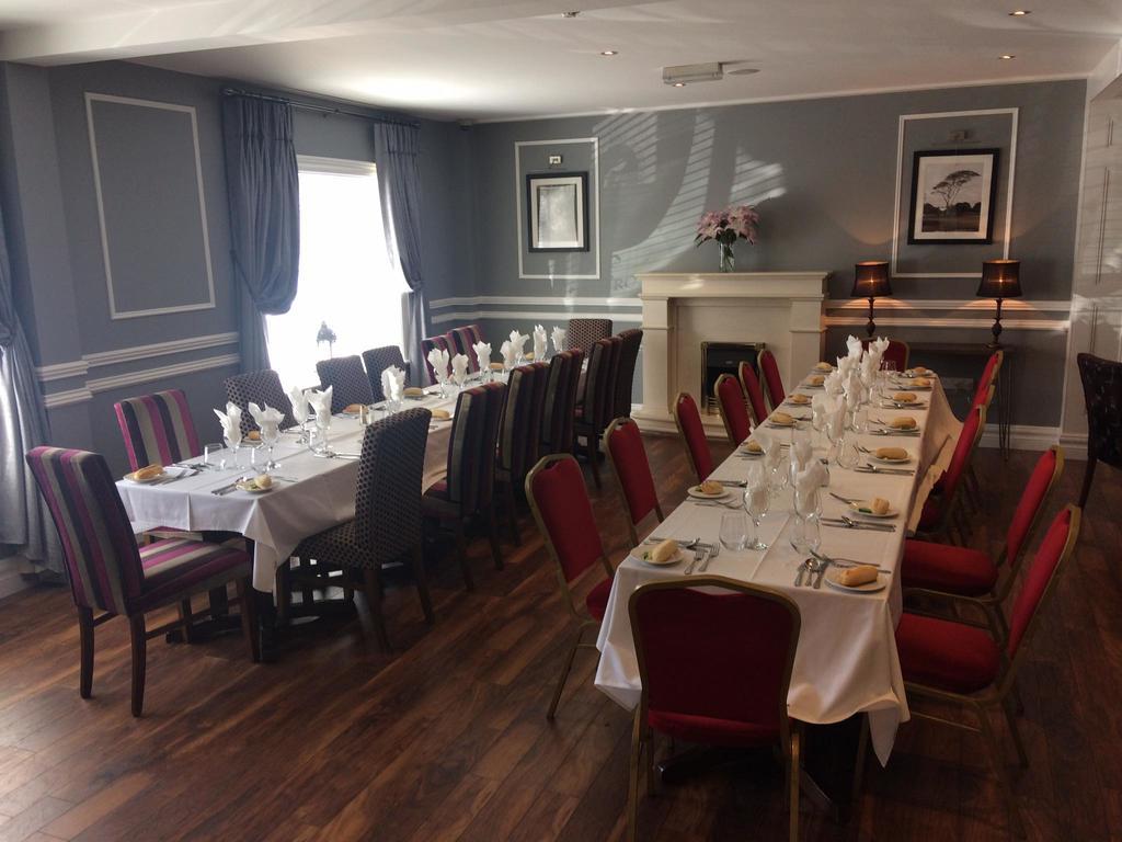 The Gateway Hotel Swinford Εξωτερικό φωτογραφία