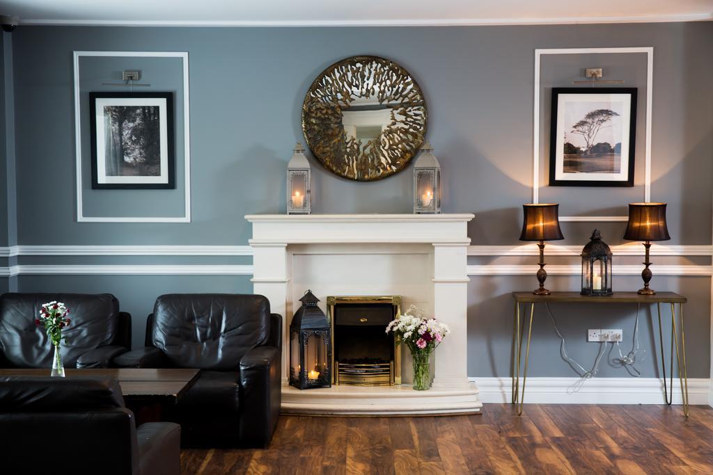 The Gateway Hotel Swinford Εξωτερικό φωτογραφία