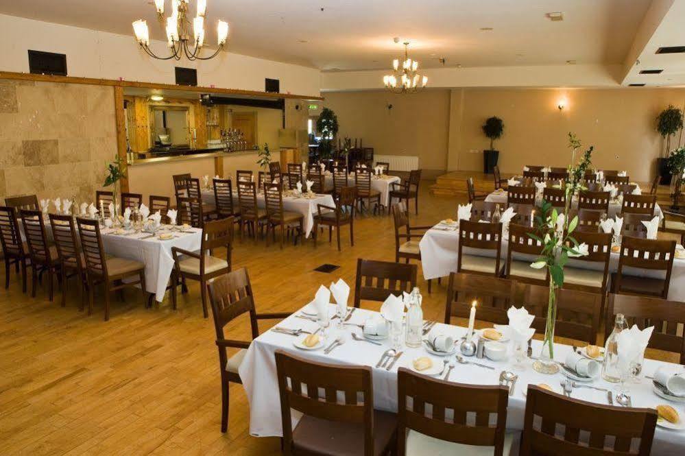 The Gateway Hotel Swinford Εξωτερικό φωτογραφία